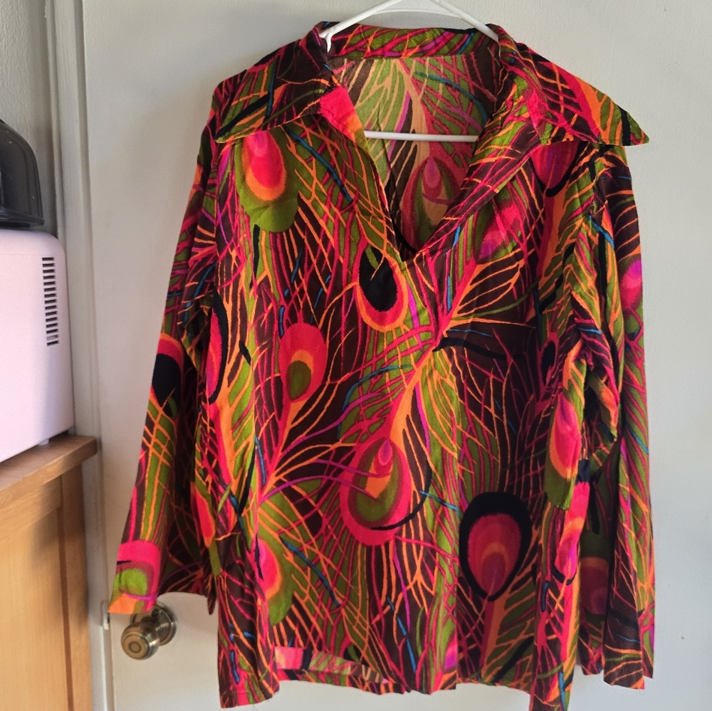 Vintage Handmade Vibrant Multicolor Peacock Feather Print Top